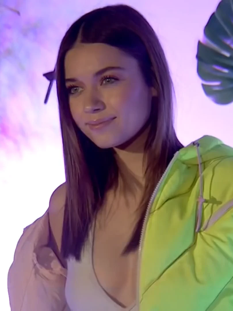 Afra Saraçoğlu - A.b.i Çağla Öncü