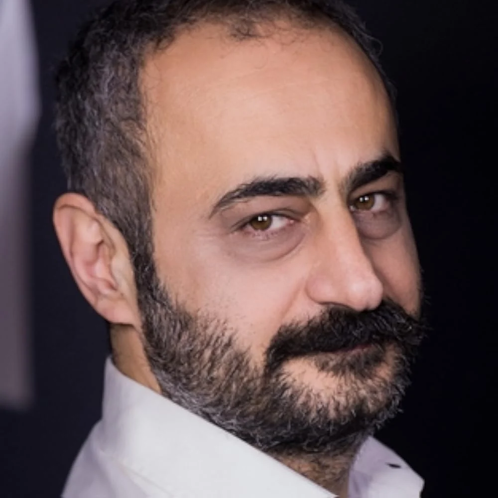 Başkalarının Hayatı Hüseyin Kimdir?