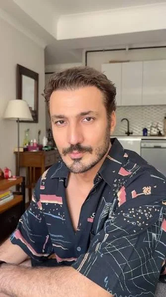 Güneşin Doğduğu Yer Zeki Kimdir?