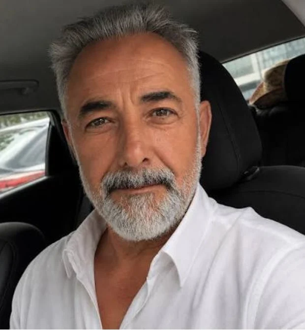 Başkalarının Hayatı Fikret Kimdir?