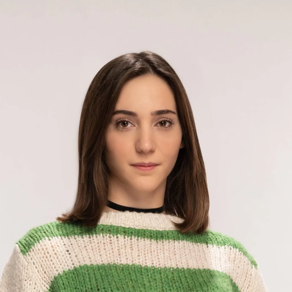 Muhtemel Aşk Leyla Emindağ Kimdir?